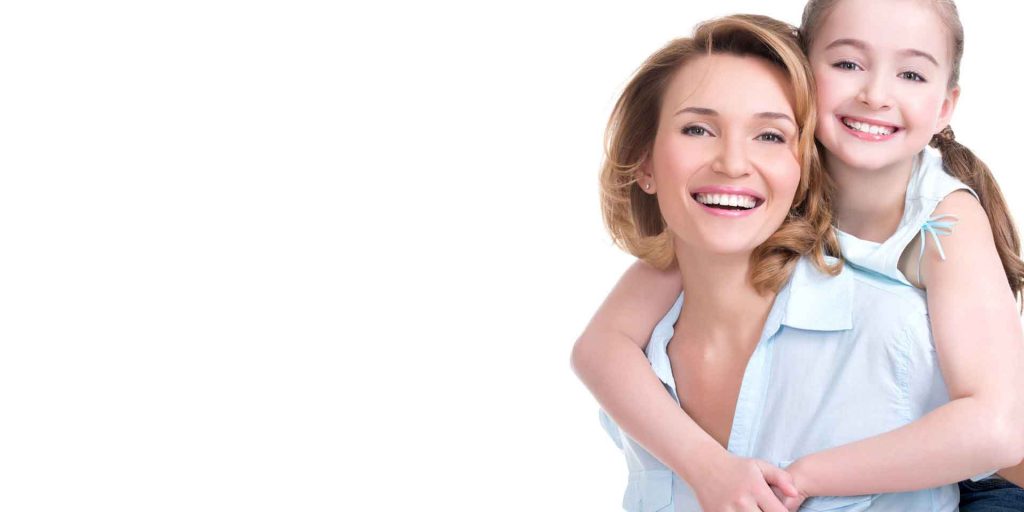 woman-child-smile-2a-min